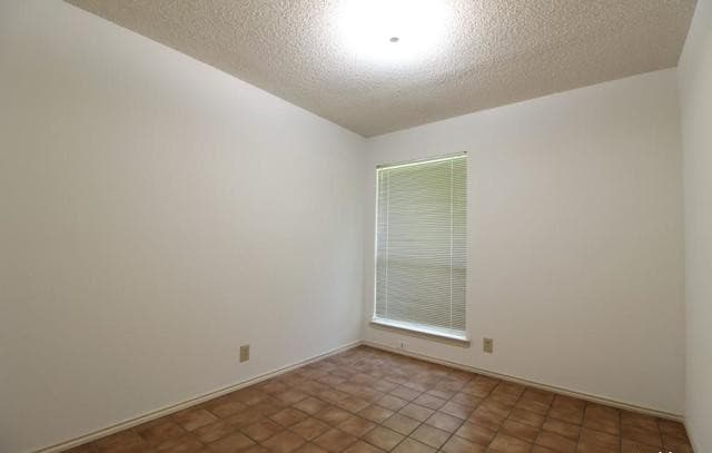 5887  Spring Cabin, San Antonio, TX 78247 — photo 8