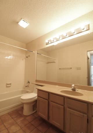 5887  Spring Cabin, San Antonio, TX 78247 — photo 9