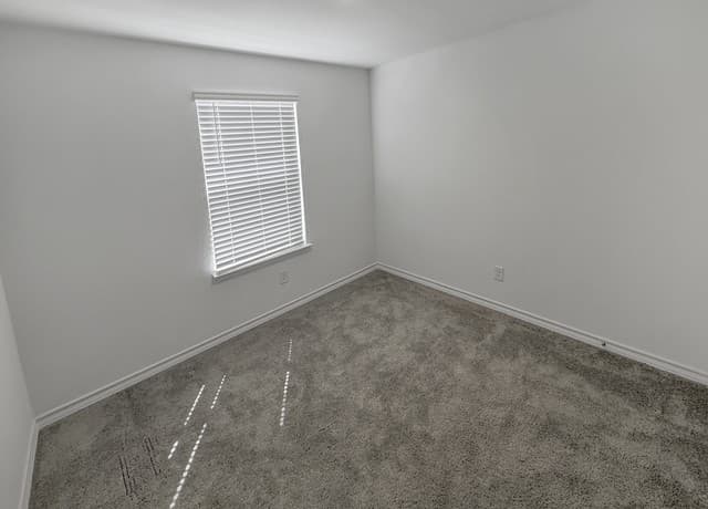 819  Bluegrass Pt, New Braunfels, TX 78130 — photo 17