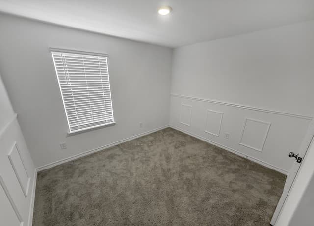819  Bluegrass Pt, New Braunfels, TX 78130 — photo 18