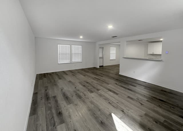 819  Bluegrass Pt, New Braunfels, TX 78130 — photo 8