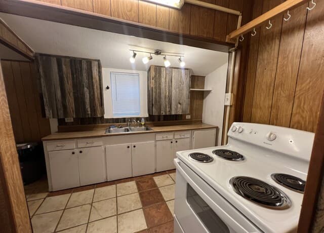 9676  Hildebrandt Rd, San Antonio, TX 78222 — photo 5