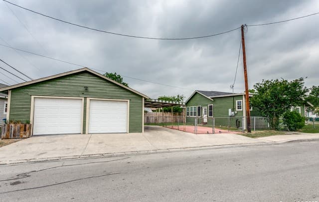 1004  Edison Dr, San Antonio, TX 78201 — photo 25