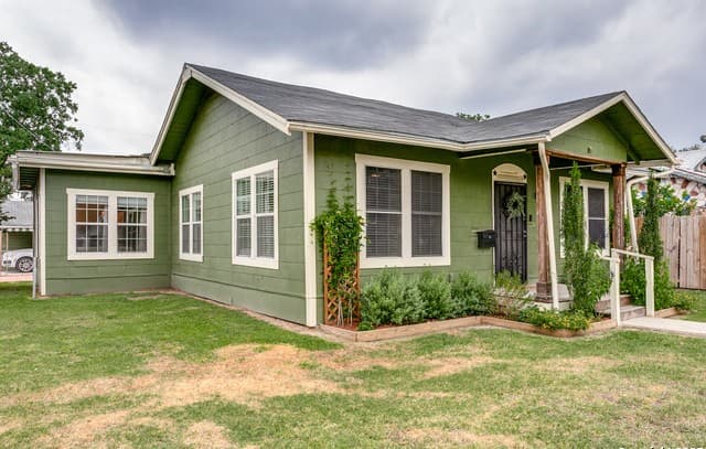 1004  Edison Dr, San Antonio, TX 78201 — photo 3