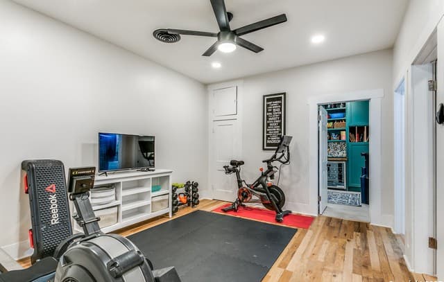 1004  Edison Dr, San Antonio, TX 78201 — photo 9