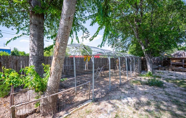 4647  Harpers Bnd, San Antonio, TX 78217 — photo 25