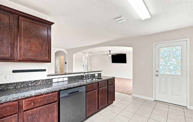 11538  Luckey Ledge, San Antonio, TX 78252 — photo 10