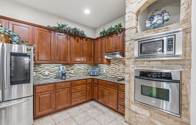 21815  Roan Blf, San Antonio, TX 78259 — photo 11
