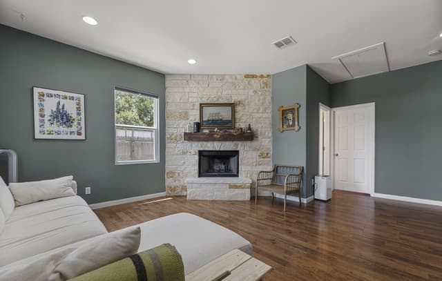1296  Hedgestone, Canyon Lake, TX 78133 — photo 16