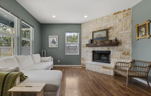 1296  Hedgestone, Canyon Lake, TX 78133 — photo 2