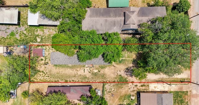 1117  Plum St, Floresville, TX 78114 — photo 18