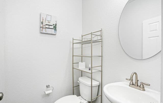 4  Oak Plz, San Antonio, TX 78216 — photo 12