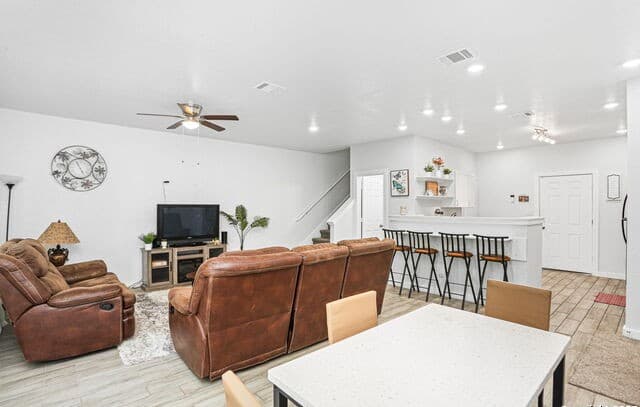 4  Oak Plz, San Antonio, TX 78216 — photo 7