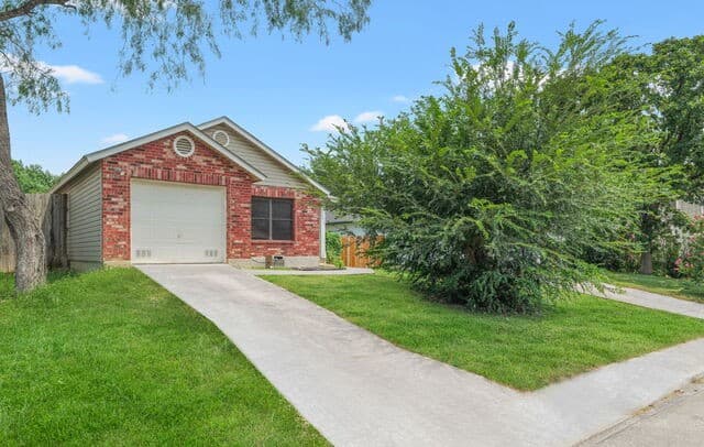 13911  Villa Camino, San Antonio, TX 78233 — photo 2