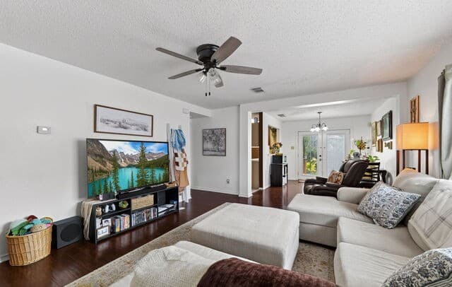 13911  Villa Camino, San Antonio, TX 78233 — photo 4