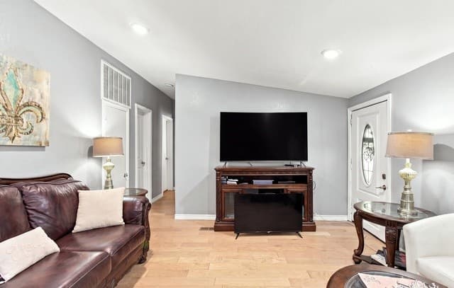 23306  Hickory Pass, San Antonio, TX 78264 — photo 7