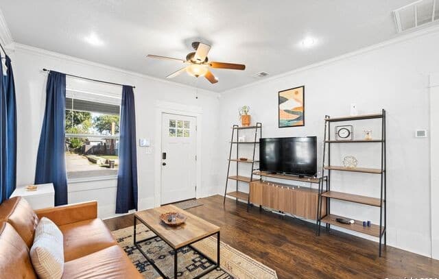 112  Harding Pl, San Antonio, TX 78203 — photo 4