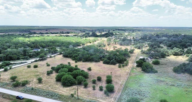 118  Pr Dax Ln, Pleasanton, TX 78064 — photo 6