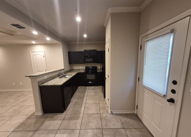 6602  Arancione Ave. Unit 103, San Antonio, TX 78233 — photo 6