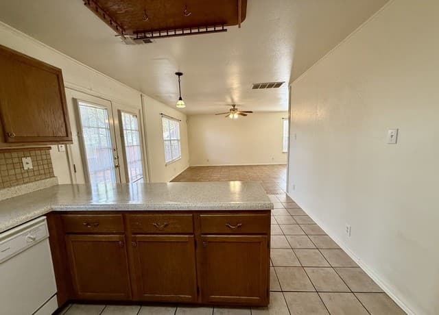 8219  Shooting Quail, San Antonio, TX 78250 — photo 10