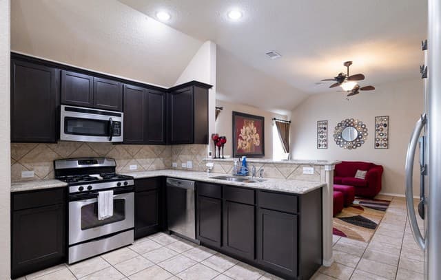 3318  Candleside Dr, San Antonio, TX 78244 — photo 11