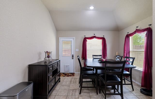 3318  Candleside Dr, San Antonio, TX 78244 — photo 14