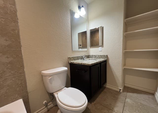 7109  Micayla Cove Unit 103, San Antonio, TX 78244 — photo 24