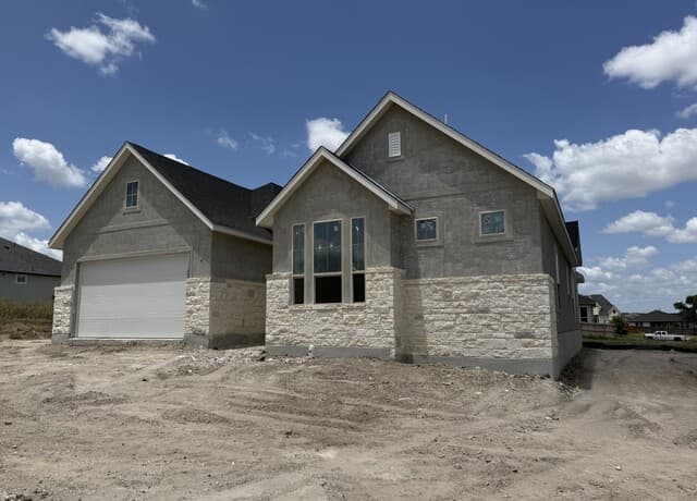 139  Kari Drive, Castroville, TX 78009 — photo 25