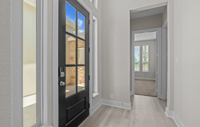 139  Kari Drive, Castroville, TX 78009 — photo 4