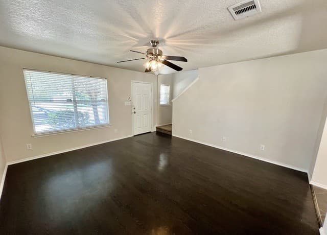 110  Jetlyn Dr, San Antonio, TX 78249 — photo 6