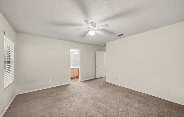 8715  Laguna, San Antonio, TX 78251 — photo 11