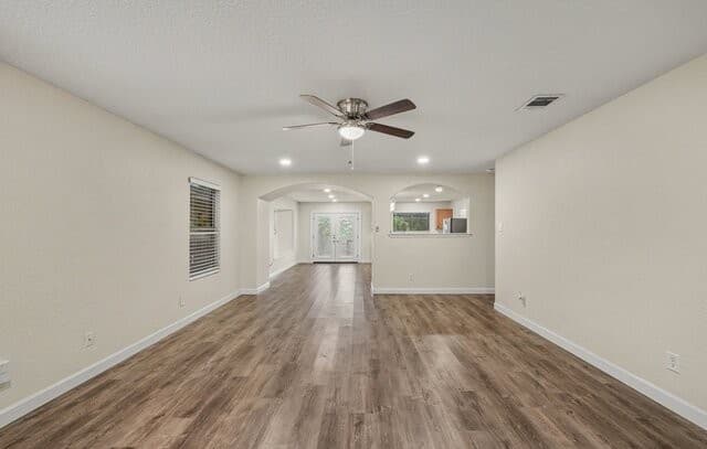 8715  Laguna, San Antonio, TX 78251 — photo 5