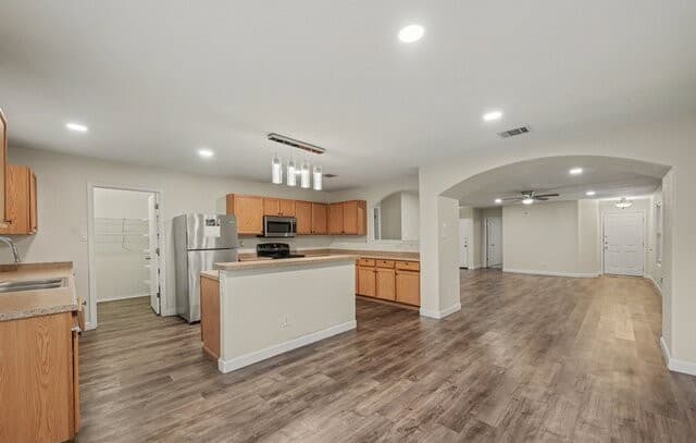 8715  Laguna, San Antonio, TX 78251 — photo 6
