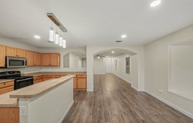 8715  Laguna, San Antonio, TX 78251 — photo 7