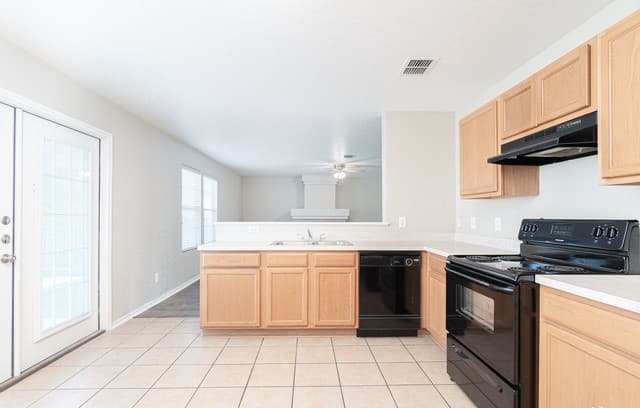 129  Gatewood Bay, Cibolo, TX 78108 — photo 13