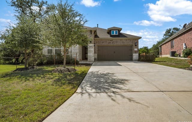 22811  Grande Vista, San Antonio, TX 78261 — photo 2