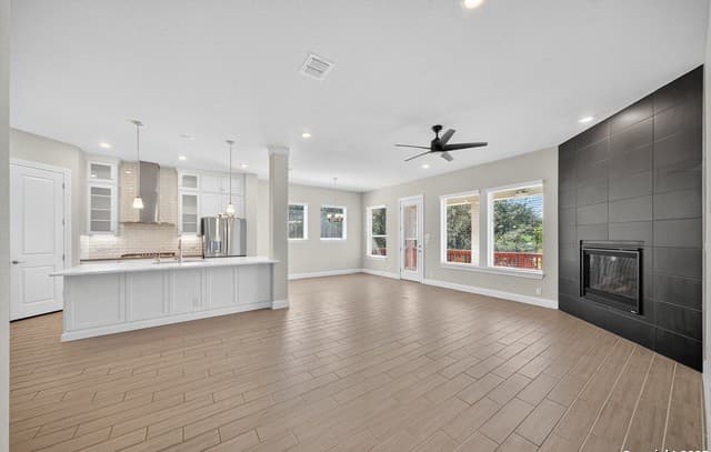 22811  Grande Vista, San Antonio, TX 78261 — photo 9