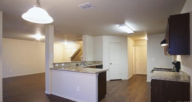 7518  Whispine, San Antonio, TX 78218 — photo 6