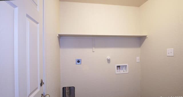 7518  Whispine, San Antonio, TX 78218 — photo 7