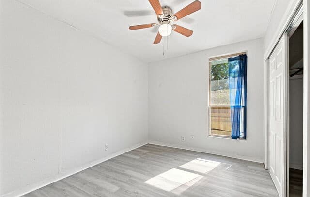 262 E Southcross Blvd, San Antonio, TX 78214 — photo 15