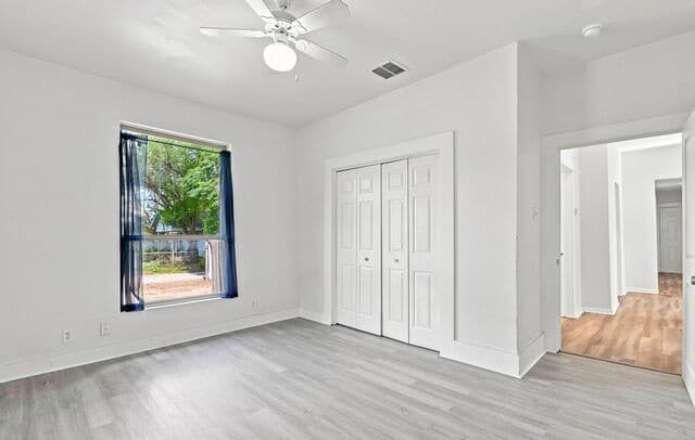 262 E Southcross Blvd, San Antonio, TX 78214 — photo 17