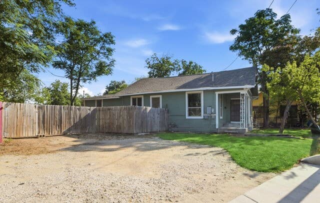 262 E Southcross Blvd, San Antonio, TX 78214 — photo 2