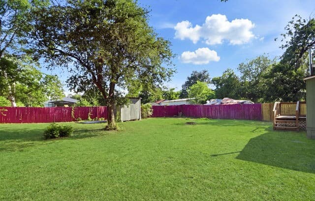 262 E Southcross Blvd, San Antonio, TX 78214 — photo 21
