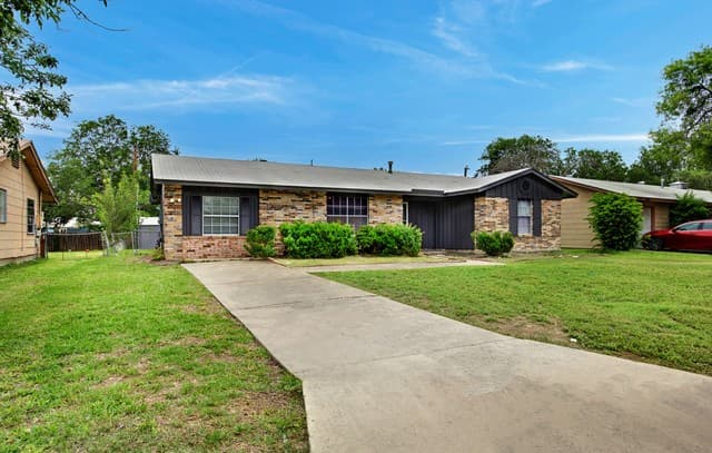 4351  Sun Gate St, San Antonio, TX 78217 — photo 2