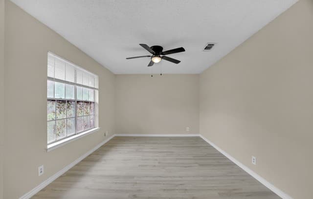 4351  Sun Gate St, San Antonio, TX 78217 — photo 6