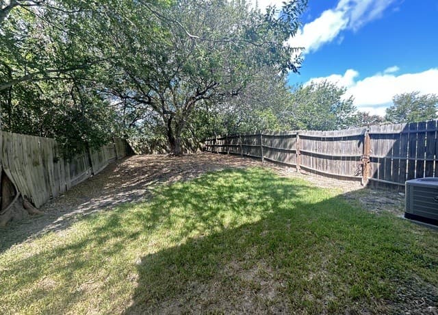 14531  Woods Hole Dr, San Antonio, TX 78233 — photo 10