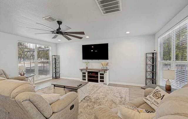 200  Oak Hollow Drive, La Vernia, TX 78121 — photo 8