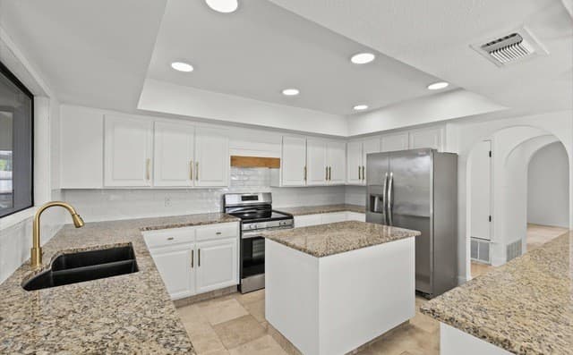 16827  Marlhead, Helotes, TX 78023 — photo 6