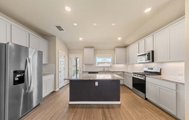 2080  Cowan Dr, New Braunfels, TX 78132 — photo 10