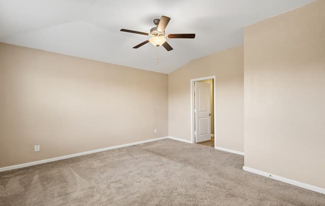 10806  Quinn Ct, San Antonio, TX 78252 — photo 11